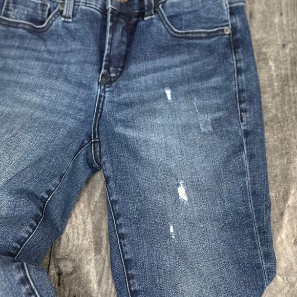 Nancy Rose Mia Ankle Fray Skinny Jeans [303] - Picture 4 of 10